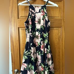 Floral sleeveless dress by Vince Camuto size 8